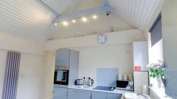 Kabin | Dapur pribadi | Lemari es, microwave, oven, dan kompor