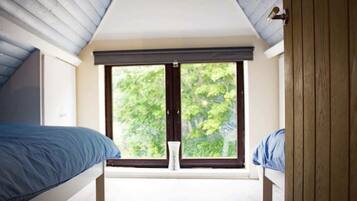 Kabin | 2 kamar tidur, setrika/meja setrika, Wi-Fi gratis, dan seprai linen