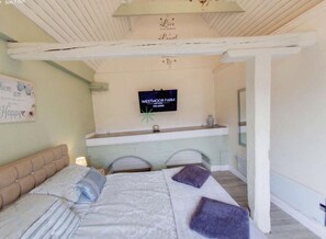 Kabin | 2 kamar tidur, setrika/meja setrika, Wi-Fi gratis, dan seprai linen