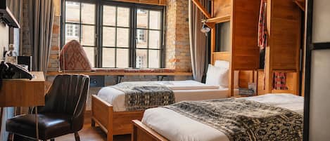 Twin Room, 2 Single Beds, Non Smoking, Housekeeping | Premium bedding, in-room safe, cots/infant beds, free WiFi