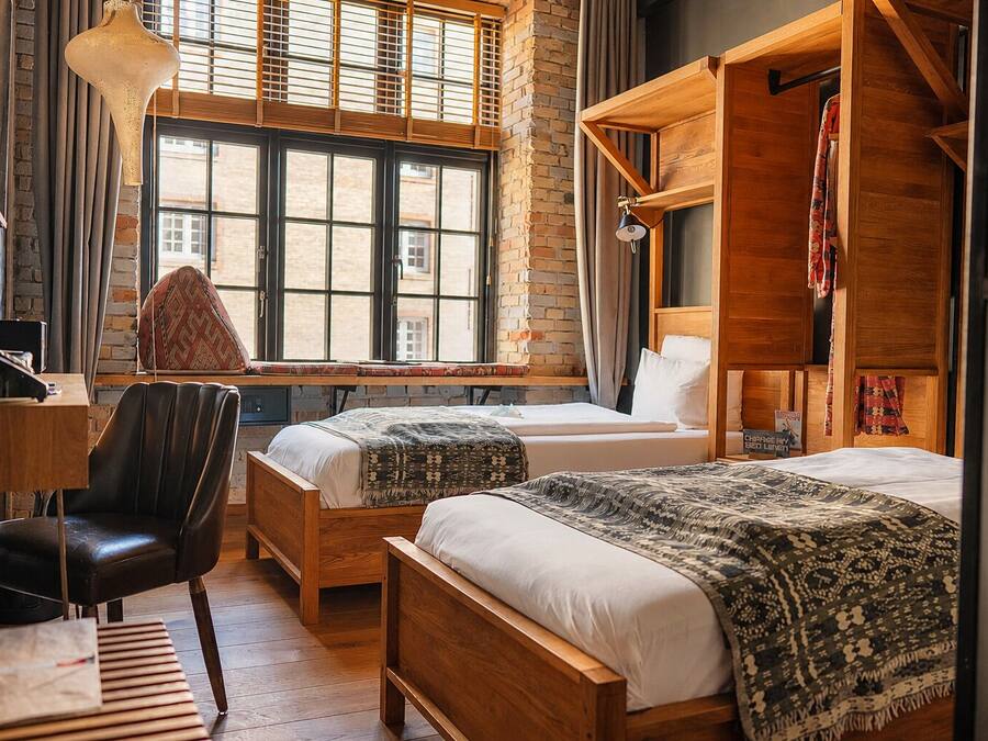Twin Room, 2 Twin Beds, Non Smoking, Housekeeping | Premium bedding, in-room safe, cribs (surcharge), WiFi (free)