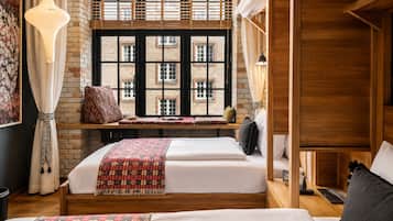 Premium bedding, in-room safe, cots/infant beds, free WiFi