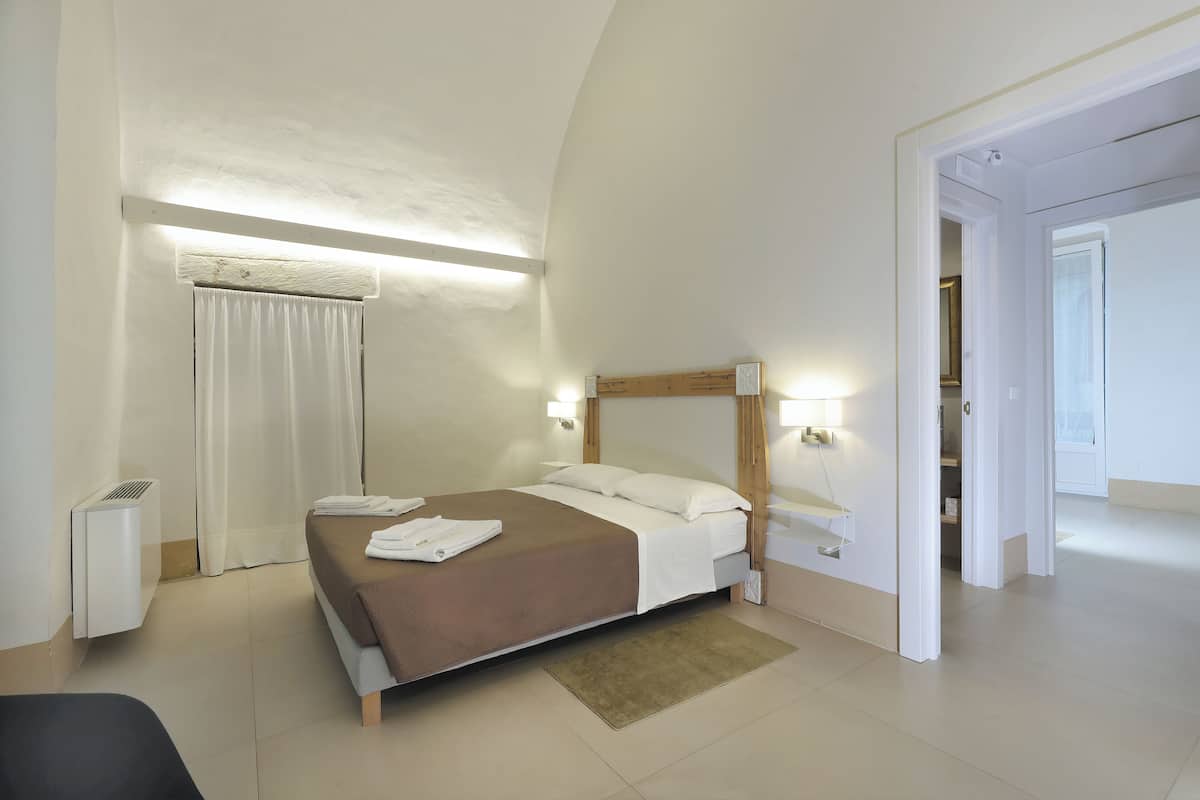 Family Suite, 2 Bedrooms | Down duvets, minibar, in-room safe, individually decorated