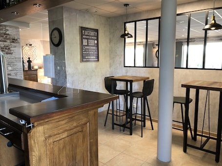 Bar (en la propiedad)