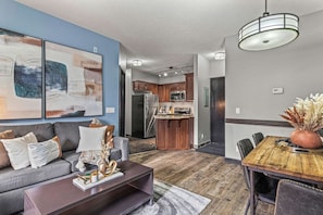TV, fireplace - Experience Cozy Rockies Escape w/ Pool & Hot tub (Canmore)