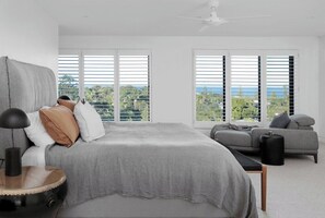 5 bedrooms, iron/ironing board, free WiFi, bed sheets