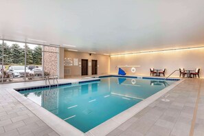 Indoor pool - Cambria Hotel Bloomington Mall of America Minneapolis Airport (Bloomington)