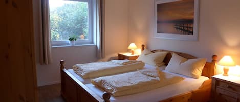 2 chambres, fer et planche à repasser, lit de bébé portatif, Wi-Fi