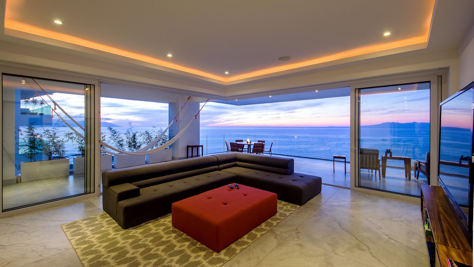 Smart TV, fireplace, video games, DVD player