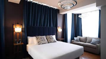 Camas con pillow-top, decoración personalizada y muebles diferentes