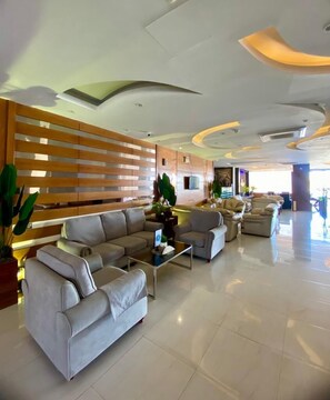 Interior entrance - Aral Hotel (Tabuk)