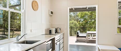 Cottage, 2 Bedrooms | Private kitchen | Full-size fridge, microwave, oven, stovetop