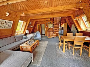 Unclassified image, 4 of 16, button