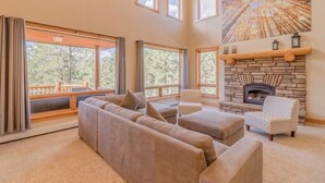 TV, fireplace, DVD player - Luxurious Home located in Estes Park with Mountain Views - 3201 (Estes Park)
