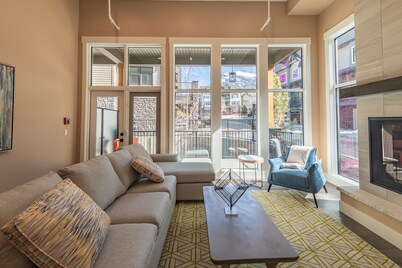 2608 SQF ALL NEW STUNNING MOUNTAIN VIEW TOWNHOUSE#12: 4BR+4.5BTH for 12 NEAR ALL