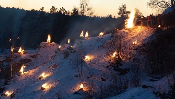 Unclassified image, 1 of 76, button