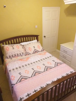 3 Schlafzimmer, Bügeleisen/Bügelbrett, kostenloses WLAN, Bettwäsche