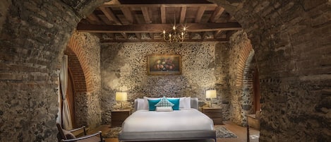 Suite, 1 King Bed | 1 bedroom, premium bedding, in-room safe, desk