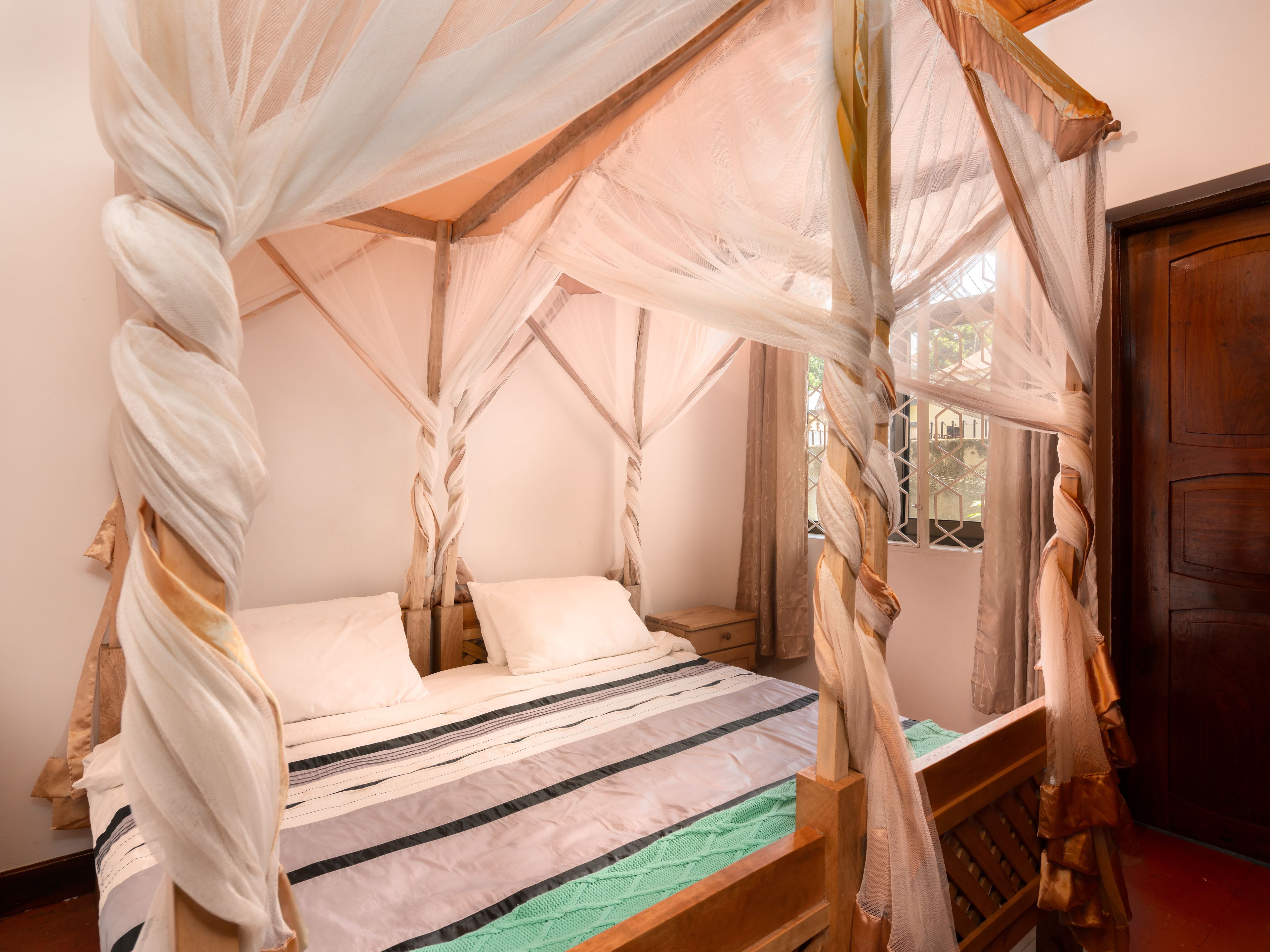 In-room safe, iron/ironing board, rollaway beds, free WiFi