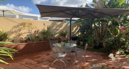 STUDIO Walking distance to beach.