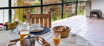 Casa da Varanda / Quinta de Santa Isabel - Two-Bedroom Apartment