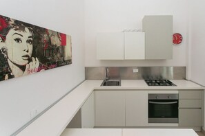 Kühlschrank, Ofen, Geschirrspüler