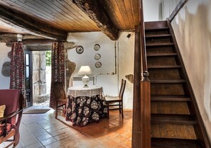 Interior - Casa do Brazão / Quinta de Santa Isabel - Duplex Apartment (Chaves)