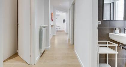 Lovely 3 rooms apartment close Trastevere Station