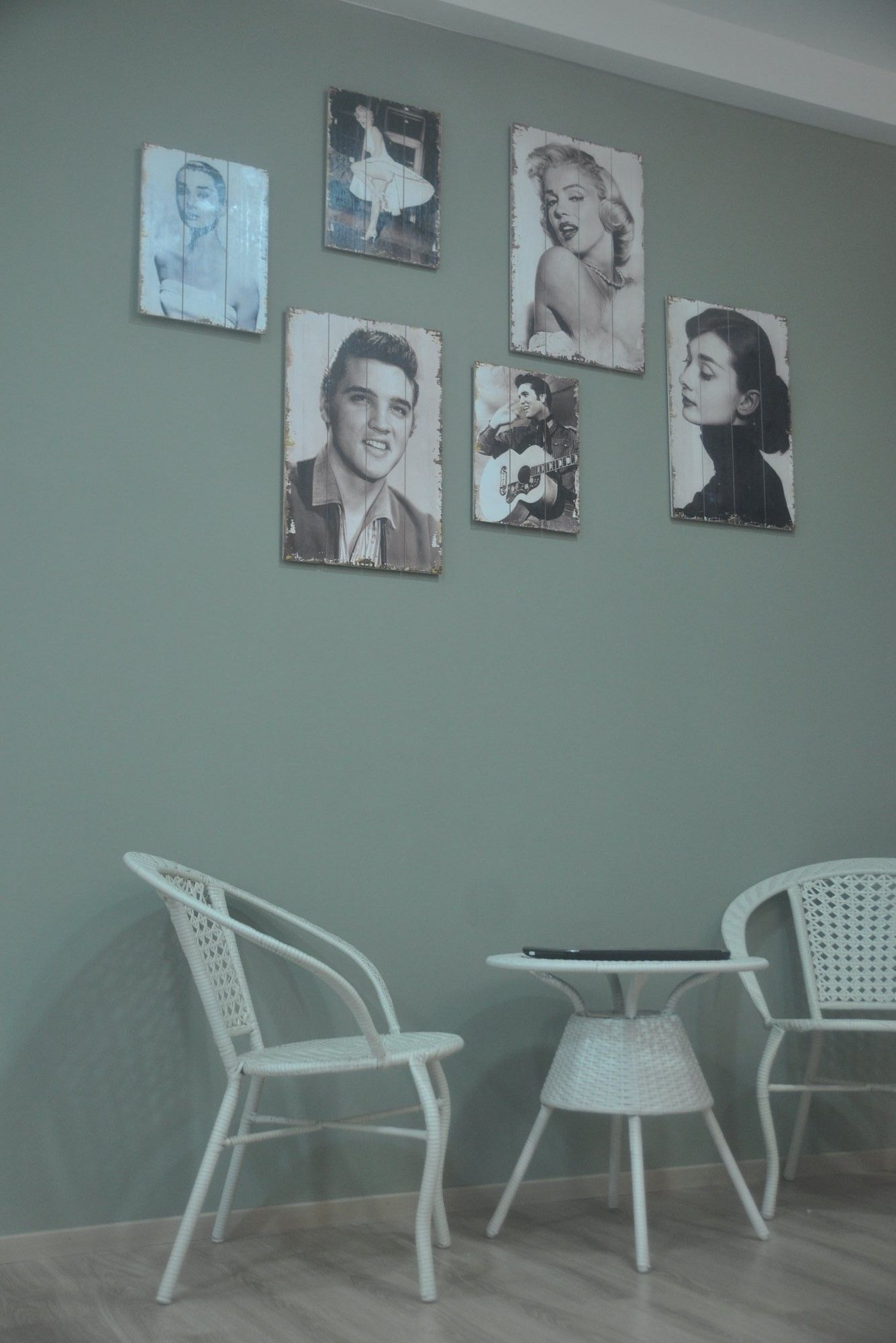 42-inch Smart TV with cable channels, TV