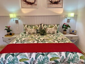 5 bedrooms, in-room safe, desk, iron/ironing board