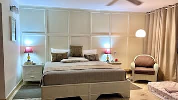 5 bedrooms, in-room safe, desk, iron/ironing board