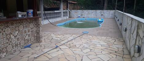 مغطس سبا خارجي