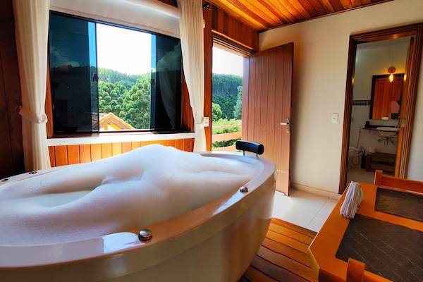 Chale 05 | Jetted tub