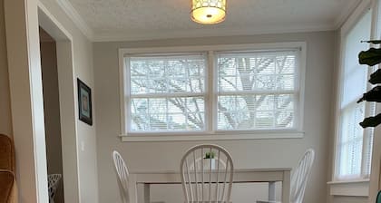 Encantadoramente pintoresco pero moderno 3 BR Home Near Ft. Benning & Columbus State Univ.