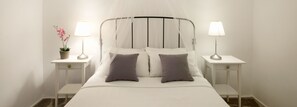 3 bedrooms, in-room safe, desk, iron/ironing board - Gorgeous Villa - an Oasis for 8 People by VillaRentalsgr (Paros)