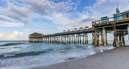 Rentouttava Beach House - Lämmitetty uima-allas - Kävele rannalle!