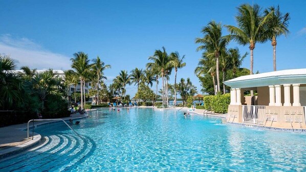 Pool - 412 Mariners Club - 3 bedroom corner townhome with ocean views (Key Largo)