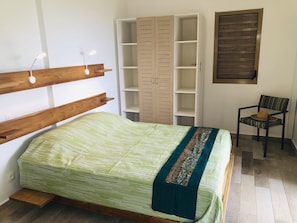 1 bedroom, in-room safe, iron/ironing board, travel cot