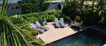 African Palm Red cottage