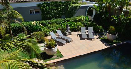 Cottage Blue Palm d'Afrique