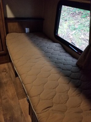 2 bedrooms