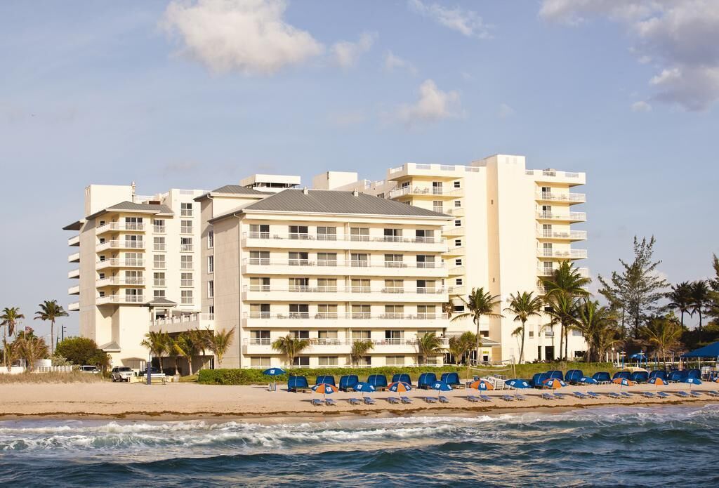 Wyndham Royal Vista Resort ~ Pompano Beach Two bedroom jacuzzi deluxe on beach