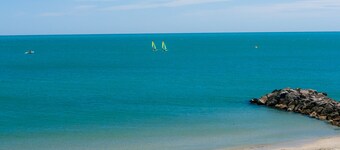 Grand appartement directement sur la plage