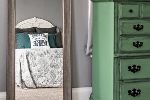3 habitaciones, tabla de planchar con plancha y wifi gratis 
