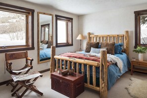 4 slaapkamers, een strijkplank/strijkijzer, wifi, beddengoed