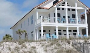 Exterior - Villa Rosemary - Hot Tub, Shared Pool, Sleeps 14 (Panama City Beach)