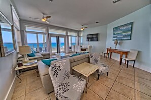 TV - Villa Rosemary - Hot Tub, Shared Pool, Sleeps 14 (Panama City Beach)