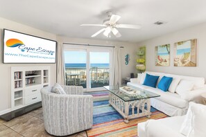 Smart TV, DVD player, books, video library - Walking on Sunshine - Sunny Gulf Townhome · Dog-Friendly· Pool & Beach· Sleeps 8 (Port St. Joe)