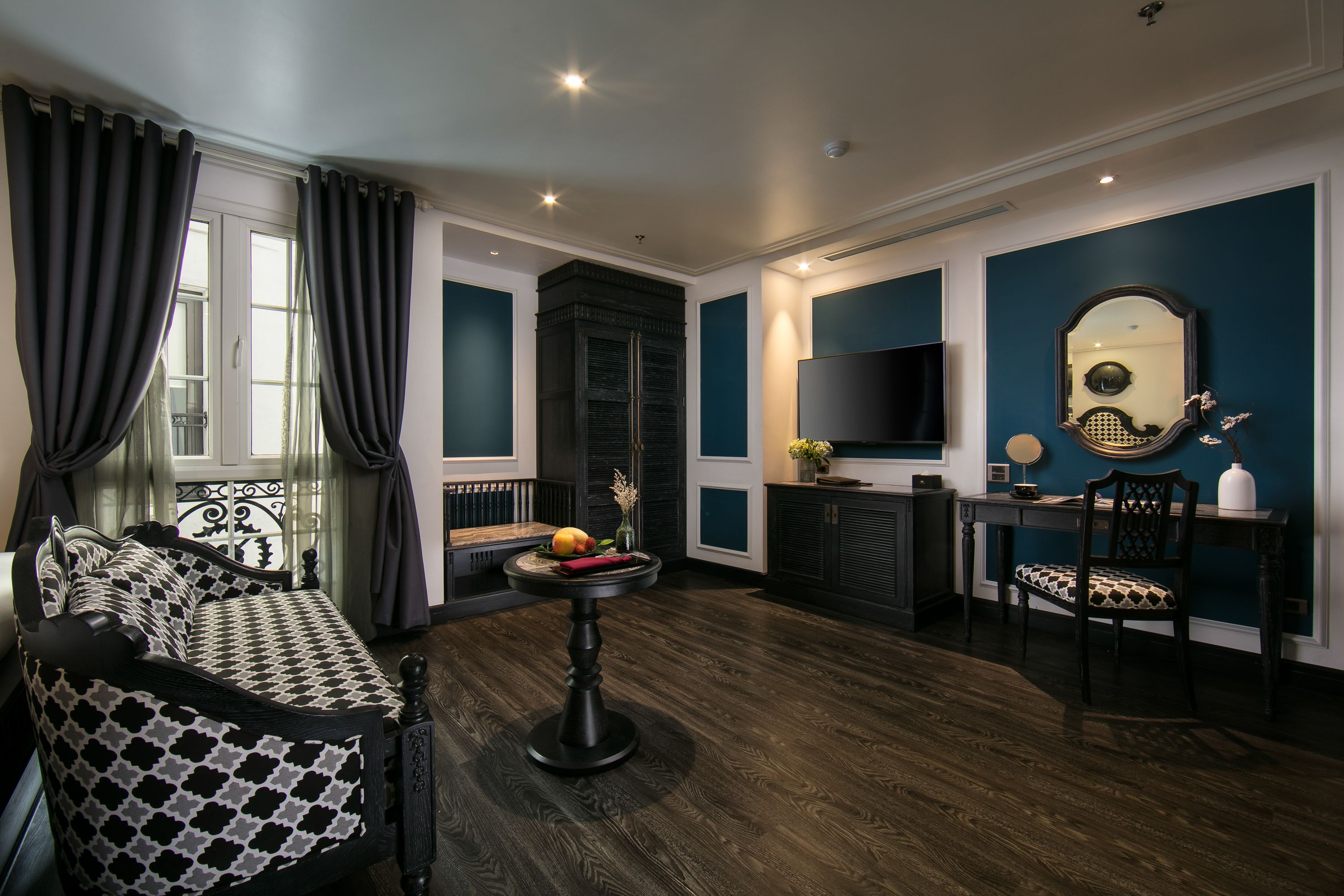 esplendor family room with window | 1 bedroom, minibar, in-room safe, desk