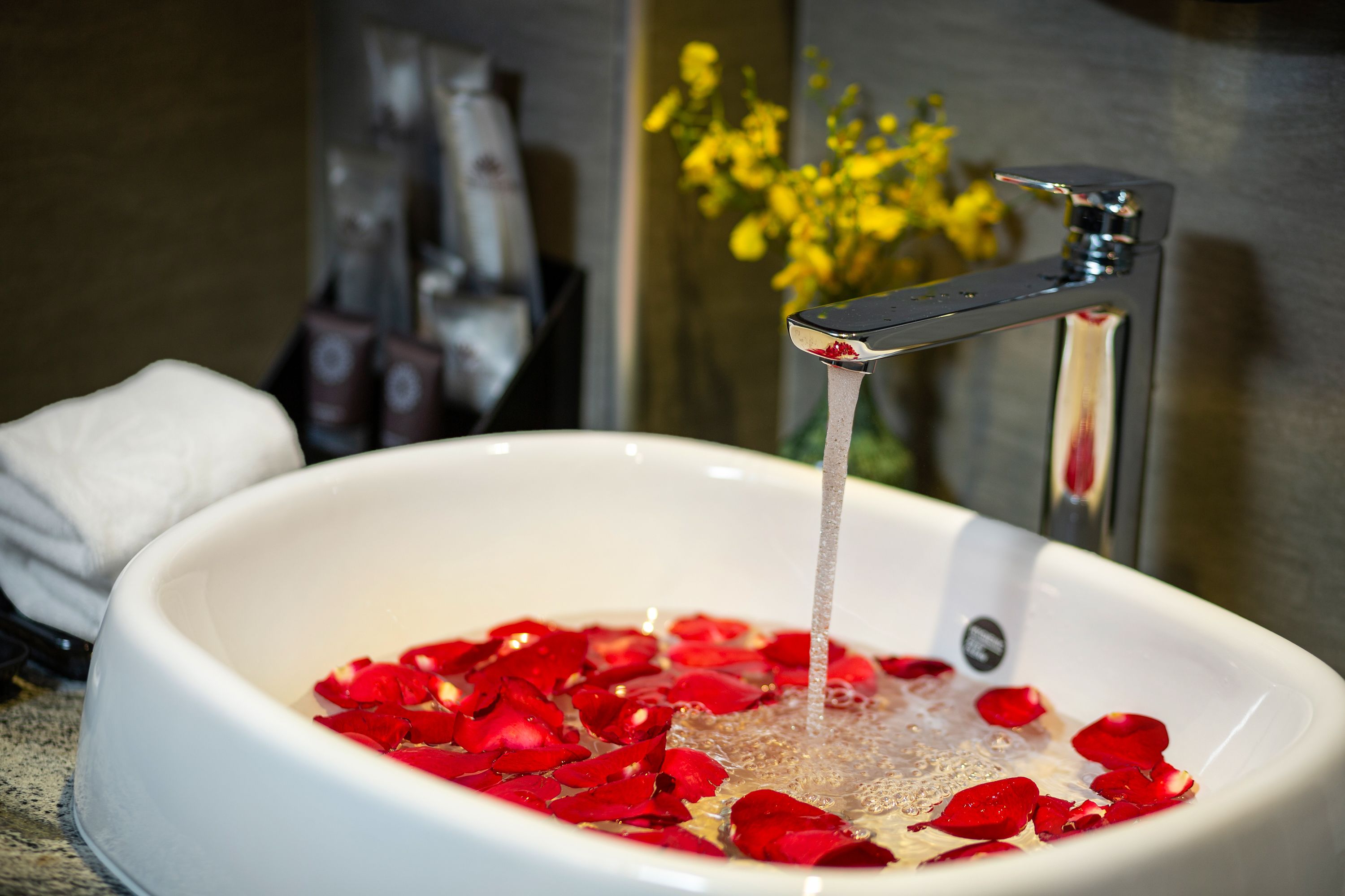 shower, free toiletries, hair dryer, bathrobes